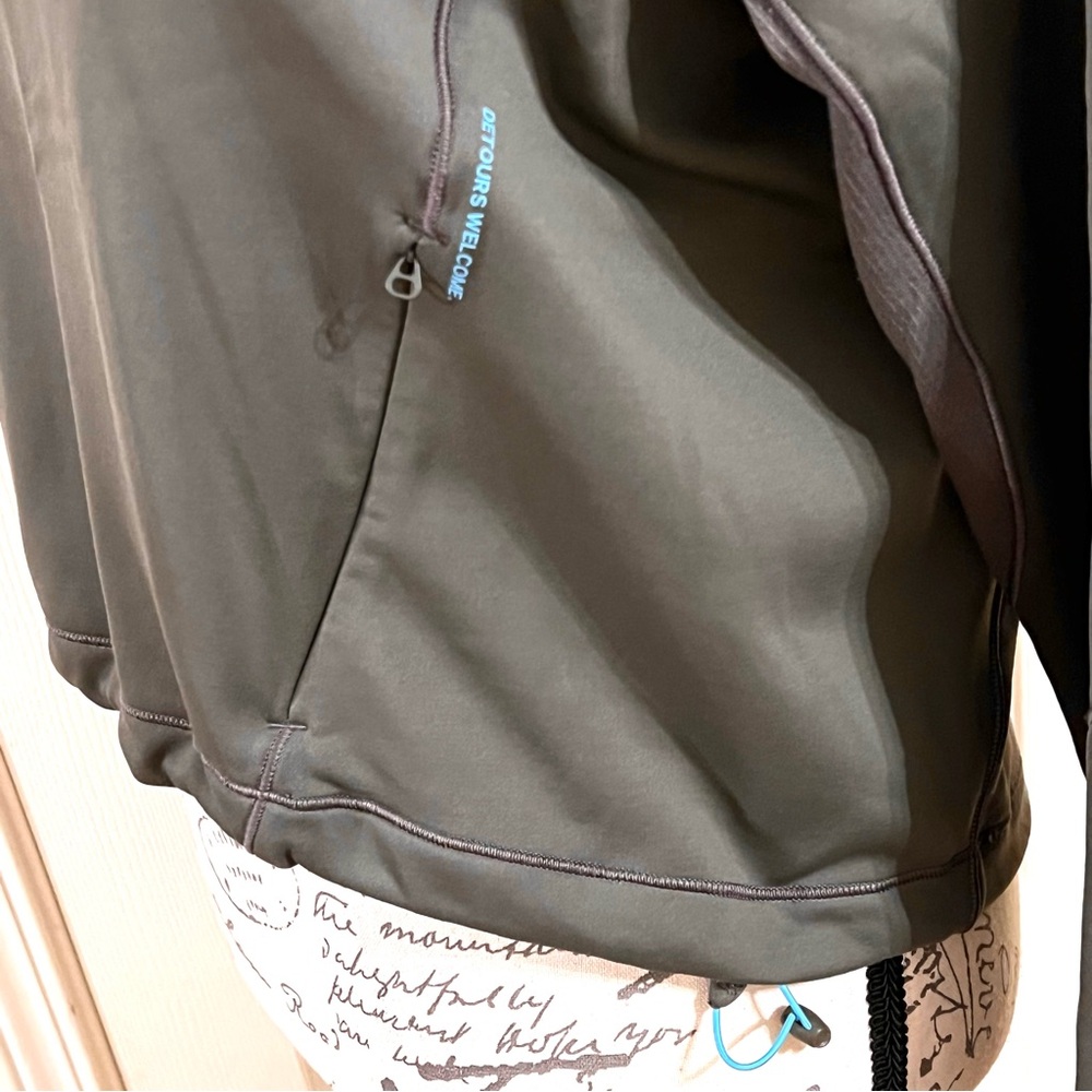 Lululemon Tech Fleece Hiking 1/4 Zip Pullover - Picture 13 of 16